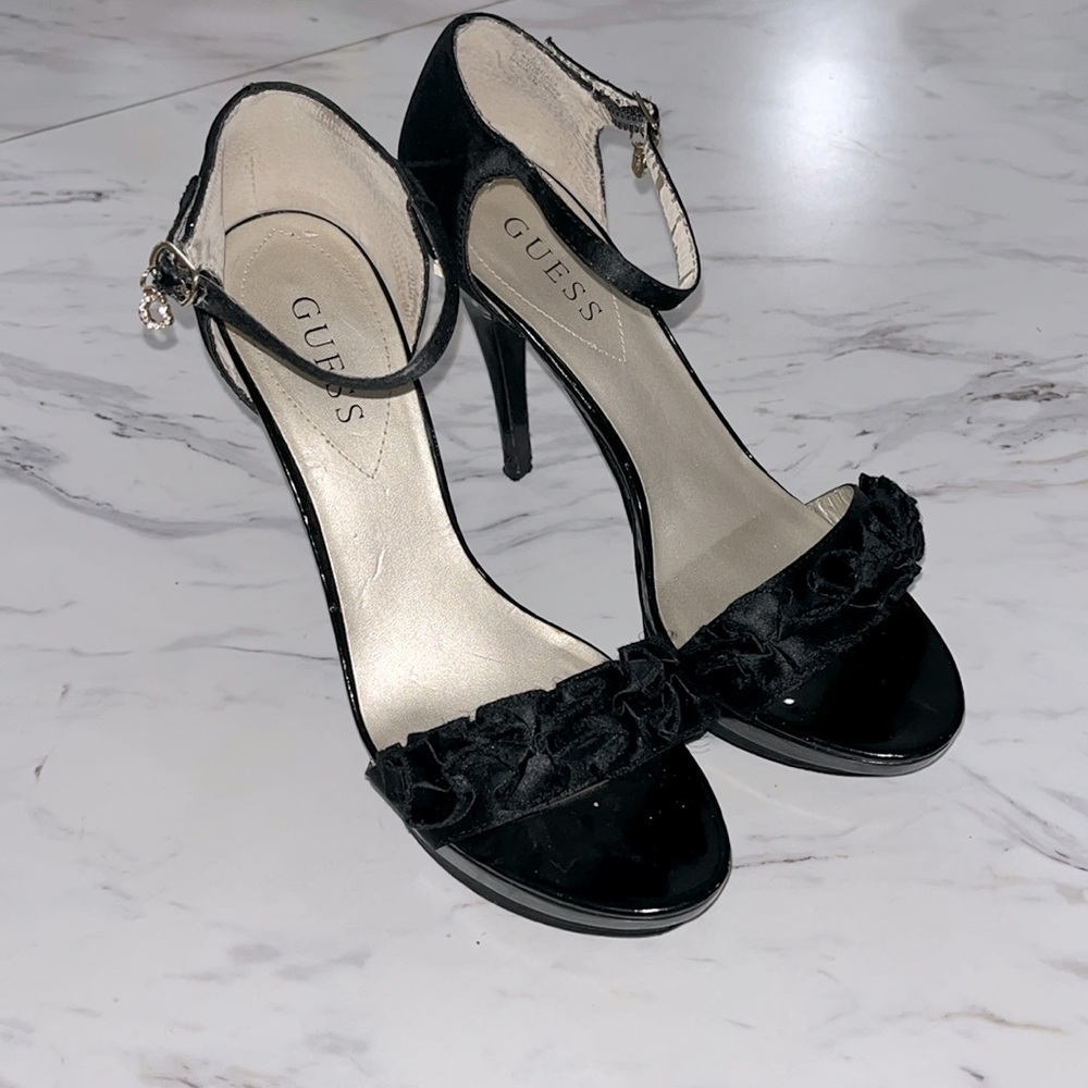Guess size 8. 4 1/2 inch stilettos Patton, leather trim, satin ruffle across toe - Picture 1 of 6